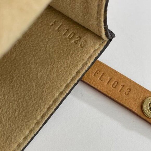 Louis Vuitton Monogram Pochette Florentine Bum XS Crossbody Belt Bag - Picture 11 of 13